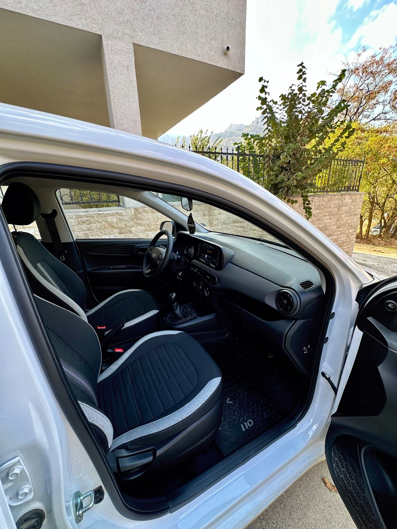 Hyundai I10, снимка 8 - Автомобили и джипове - 56616634