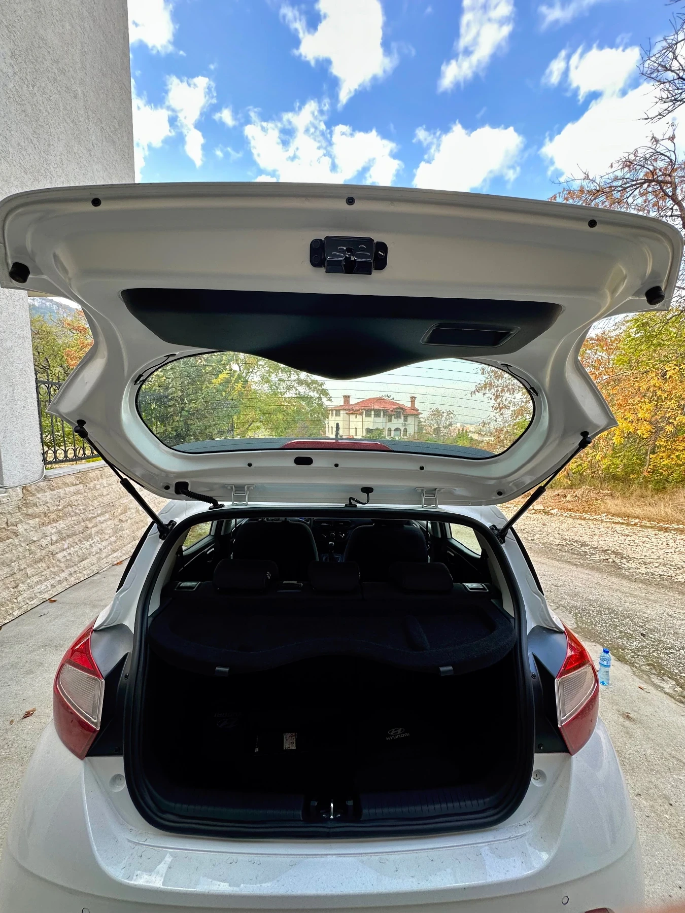 Hyundai I10, снимка 11 - Автомобили и джипове - 56616634