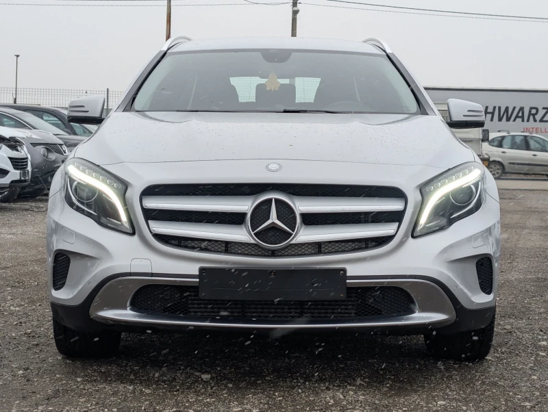 Mercedes-Benz GLA 220 LED* Подгрев* EURO6B, снимка 2 - Автомобили и джипове - 48472069