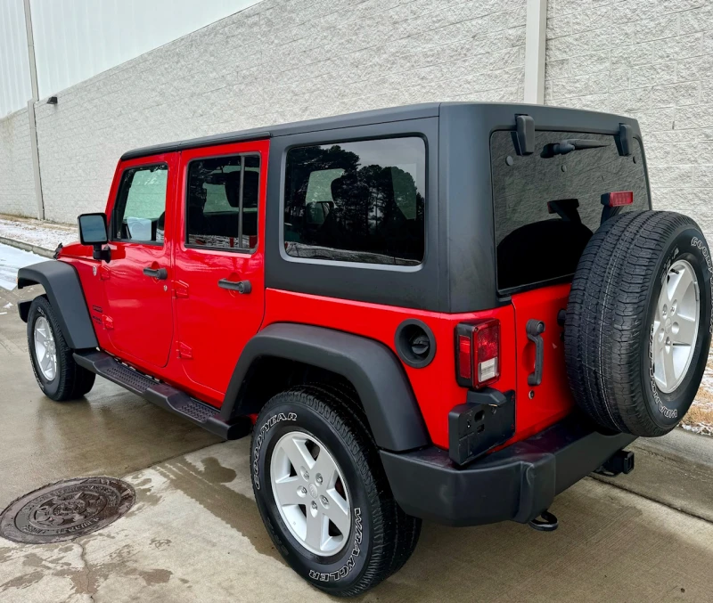 Jeep Wrangler 3.6i Unlimited Sport AWD * Подходящ за Газ , снимка 3 - Автомобили и джипове - 48812405