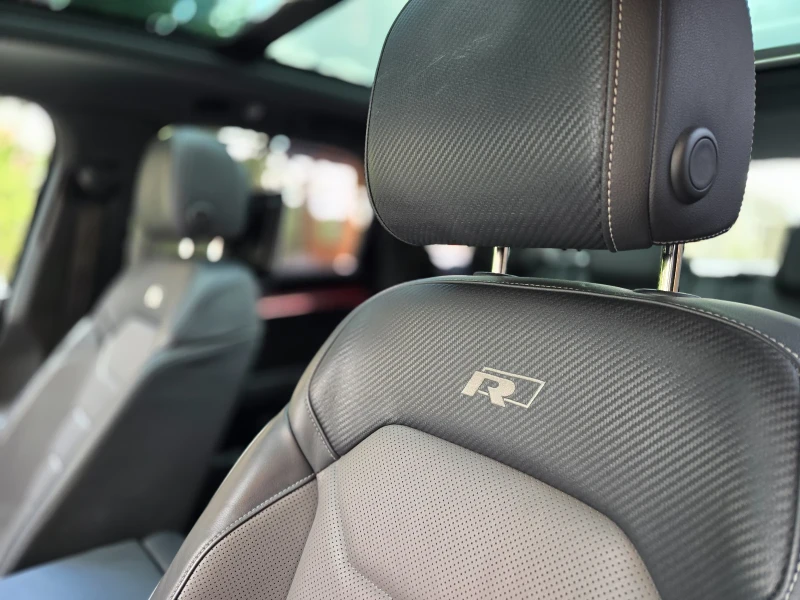 VW Touareg V8 R-Line 4.0TDI Black Optic , снимка 14 - Автомобили и джипове - 51511049