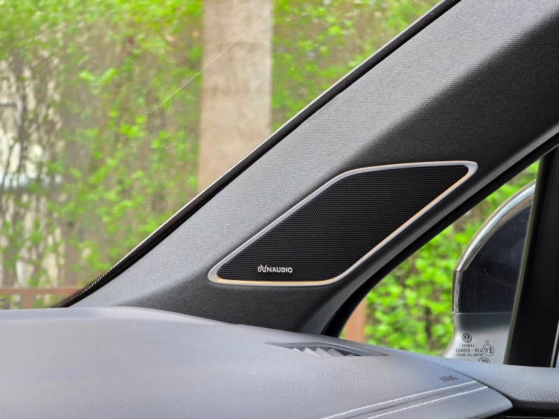 VW Touareg V8 R-Line 4.0TDI Black Optic , снимка 15 - Автомобили и джипове - 51511049