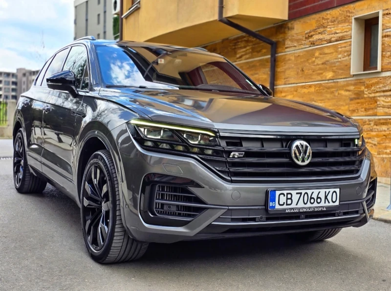 VW Touareg V8 R-Line 4.0TDI Black Optic , снимка 3 - Автомобили и джипове - 51511049