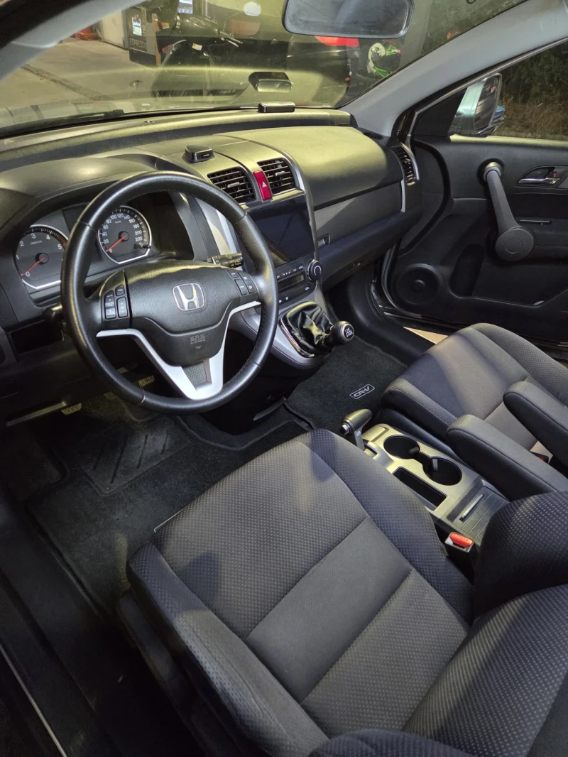 Honda Cr-v 3 gen. 2.2 i-ctdi, Navi страхотно запазена, снимка 5 - Автомобили и джипове - 52112357