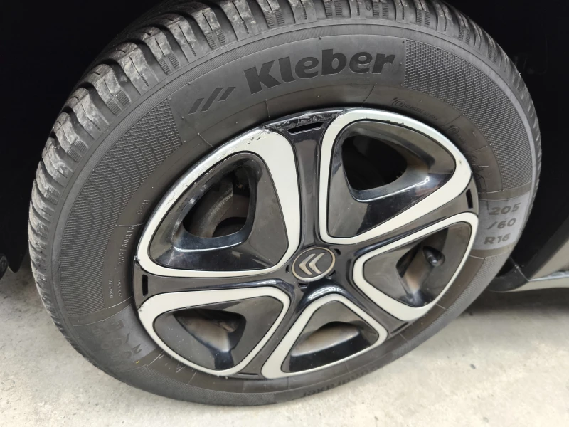 Citroen C3 Aircross 1.2i 110k.c 6c.k 95x.km Euro6D, снимка 16 - Автомобили и джипове - 52145668