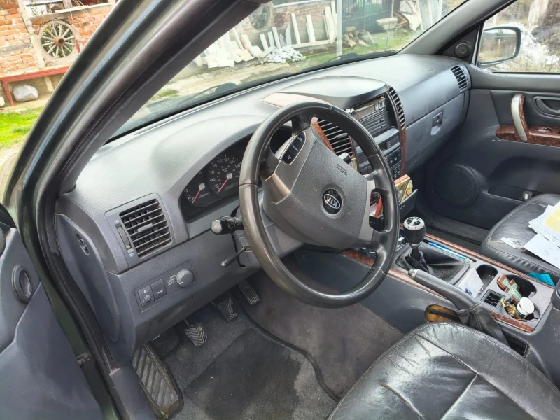 Kia Sorento 2.5, снимка 5 - Автомобили и джипове - 52706140