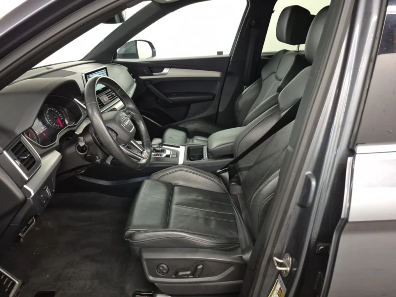 Audi Q5 2018 QUATTRO * БЕЗ ПЪРВОНАЧАЛНА ВНОСКА, снимка 8 - Автомобили и джипове - 53020436