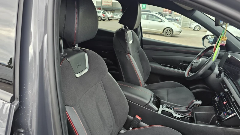 Hyundai Tucson, снимка 4 - Автомобили и джипове - 53034940