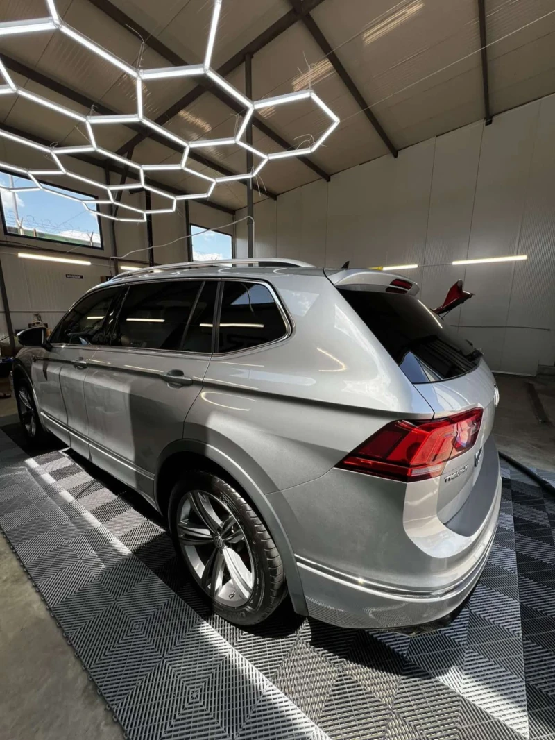 VW Tiguan R-line Highline 2.0 TSI , снимка 7 - Автомобили и джипове - 53125125