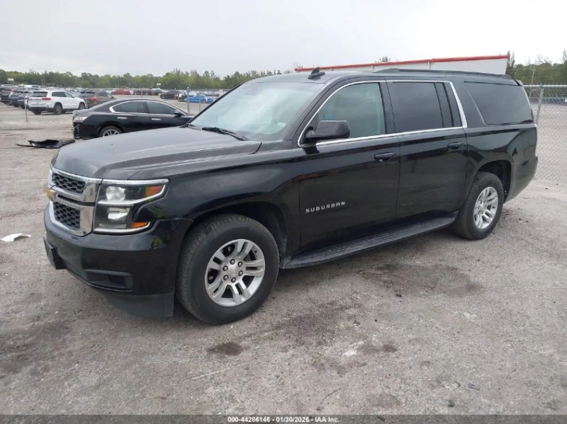 Chevrolet Suburban 5.3L V-8 DI, VVT, 355HP 4X4 Drive, снимка 2 - Автомобили и джипове - 53342860