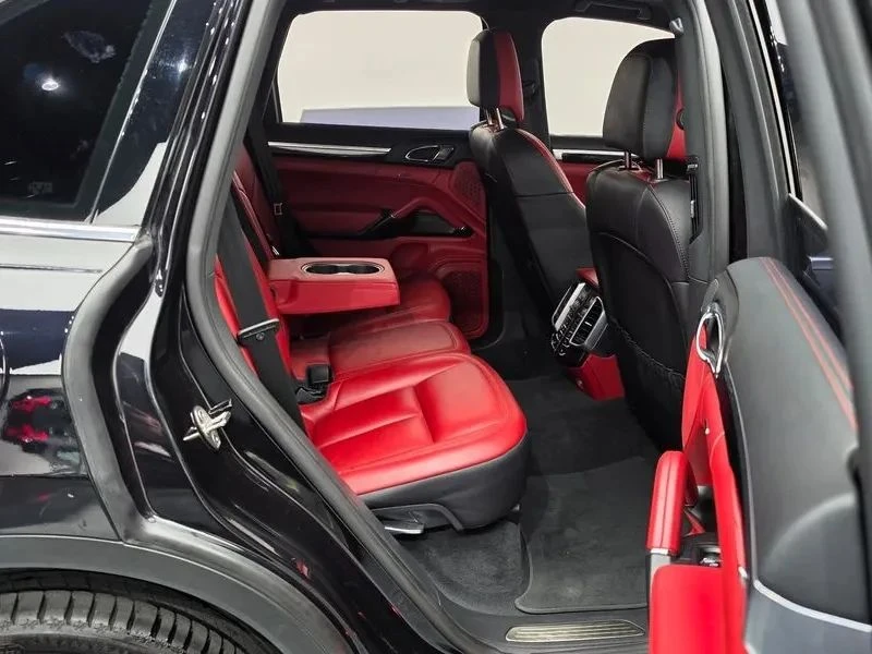 Porsche Cayenne, снимка 12 - Автомобили и джипове - 56727710