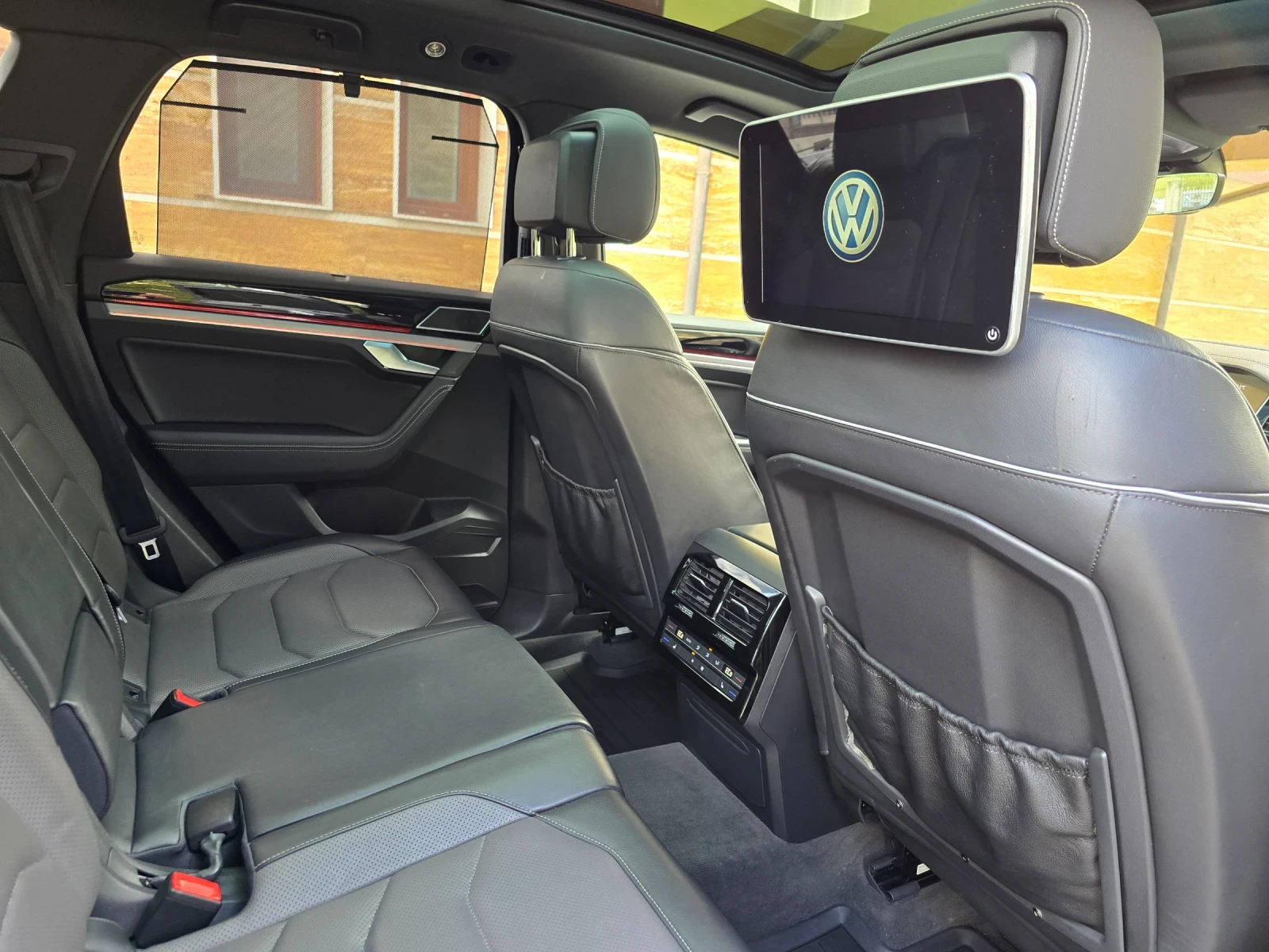 VW Touareg V8 R-Line 4.0TDI Black Optic  | Mobile.bg   11