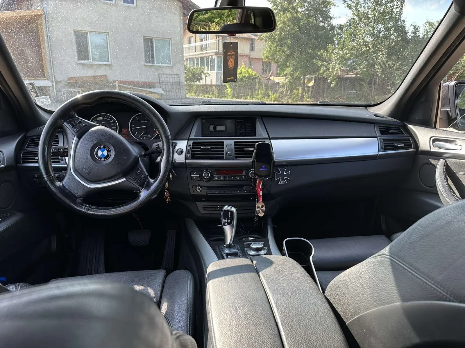 BMW X5  - изображение 8