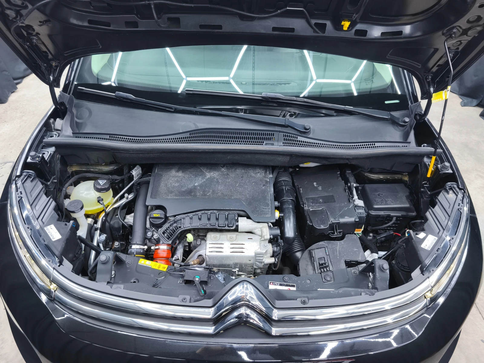 Citroen C3 Aircross 1.2i 110k.c 6c.k 95x.km Euro6D | Mobile.bg   17