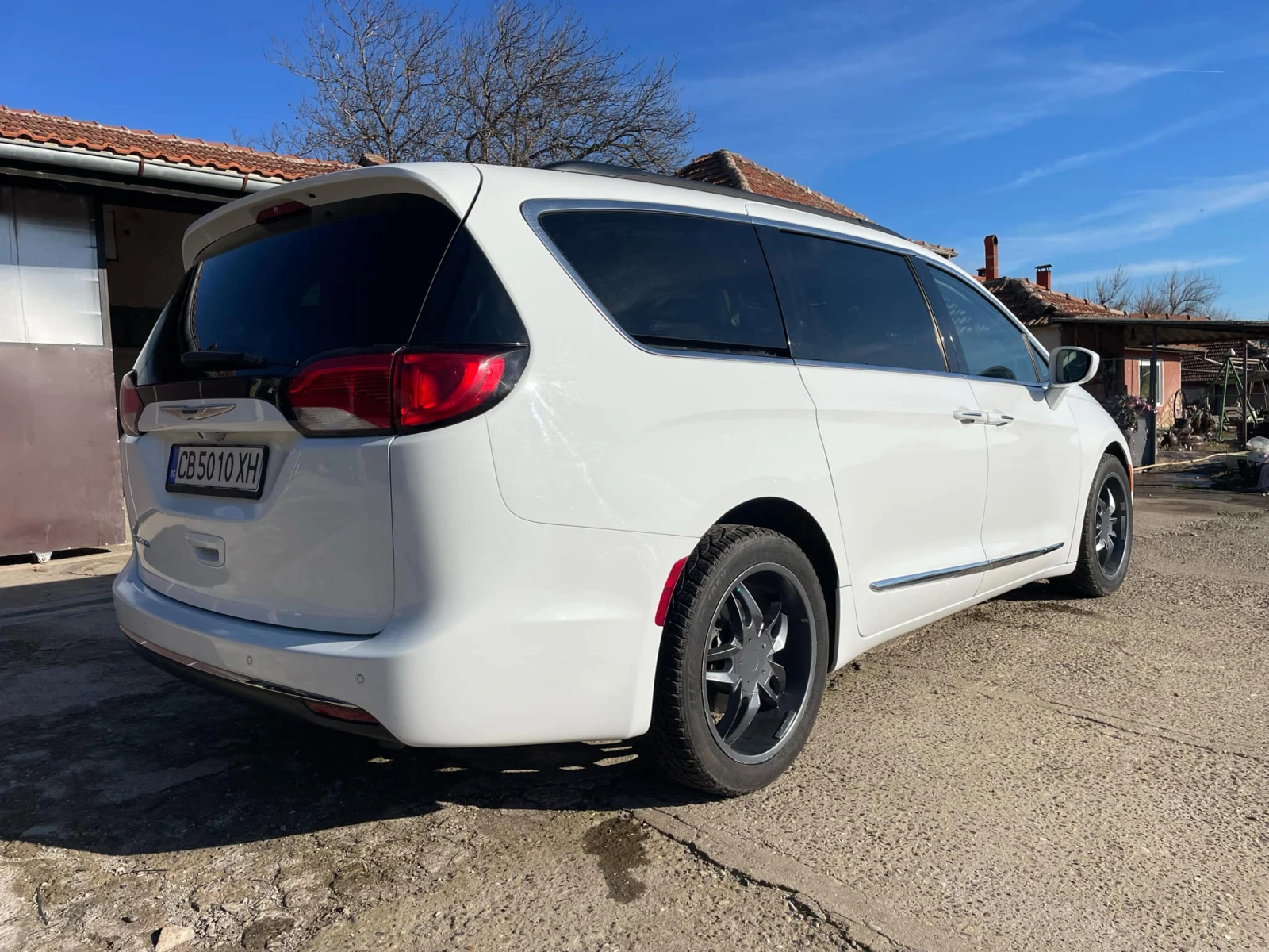 Chrysler Pacifica 3, 6L Pentastar  - изображение 6