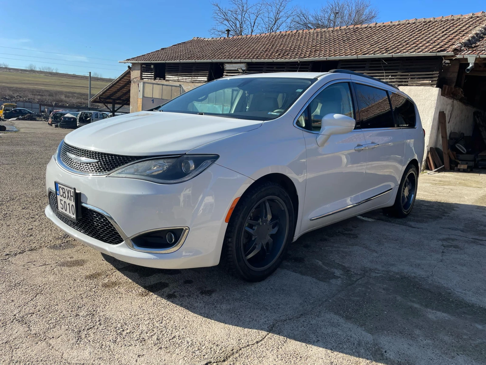 Chrysler Pacifica 3, 6L Pentastar  - изображение 3