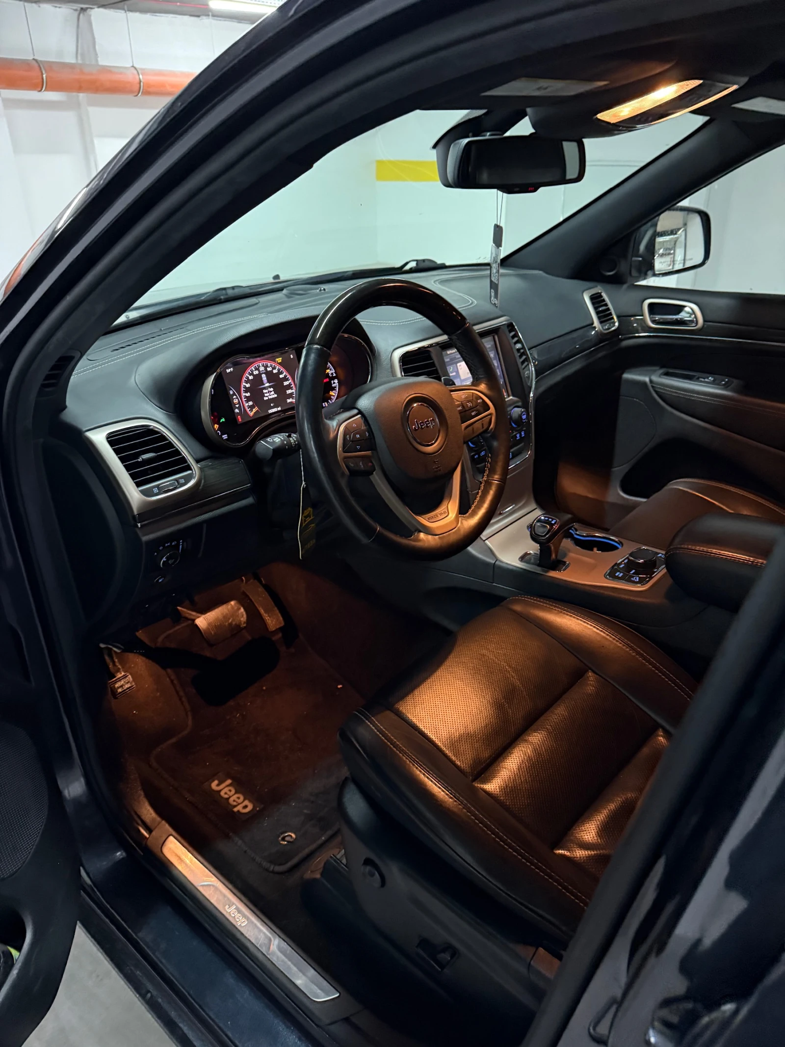 Jeep Grand cherokee Overland - изображение 8