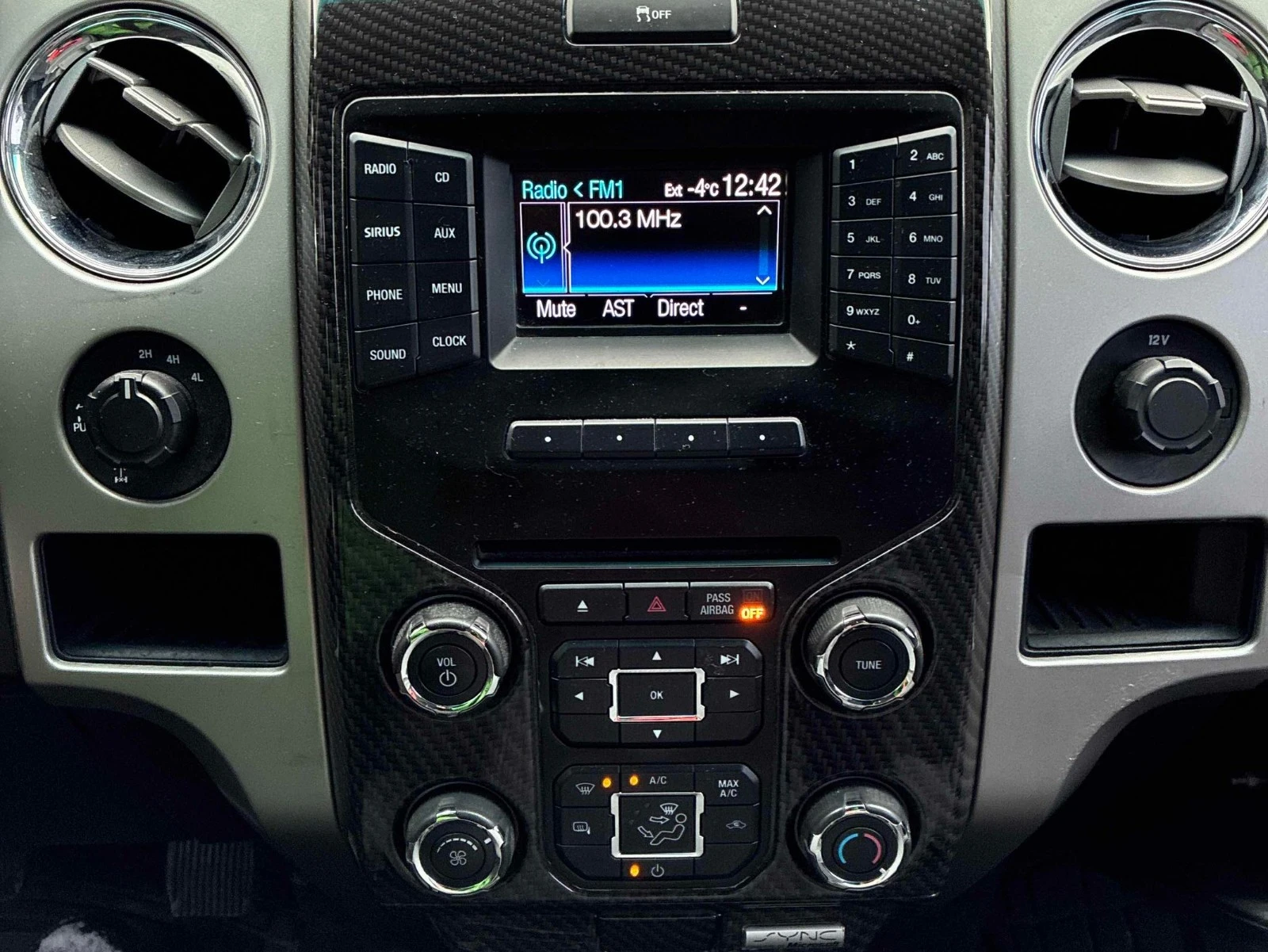 Ford F150 4WD SuperCrew CARFAX АВТО КРЕДИТ - изображение 8