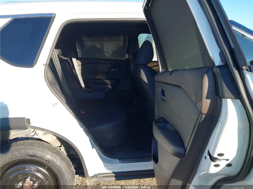 Nissan Rogue SL* ProPILOT * ПОДГРЕВ* PANO - изображение 8