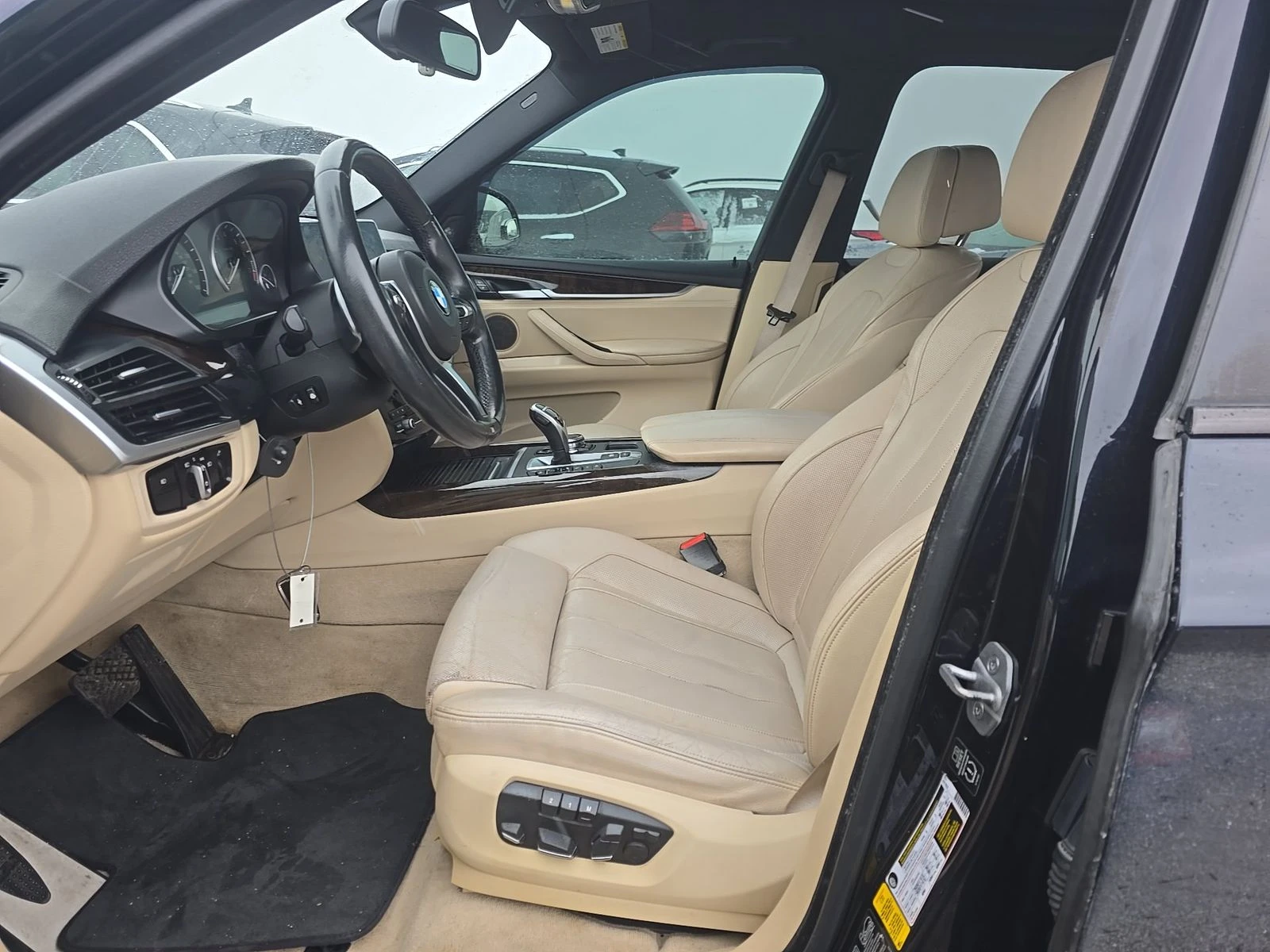 BMW X5 M* SPORT* HARMON* KARDON* ХЕДЪП* КАМЕРА* КЕЙЛЕС* , снимка 11 - Автомобили и джипове - 53912238