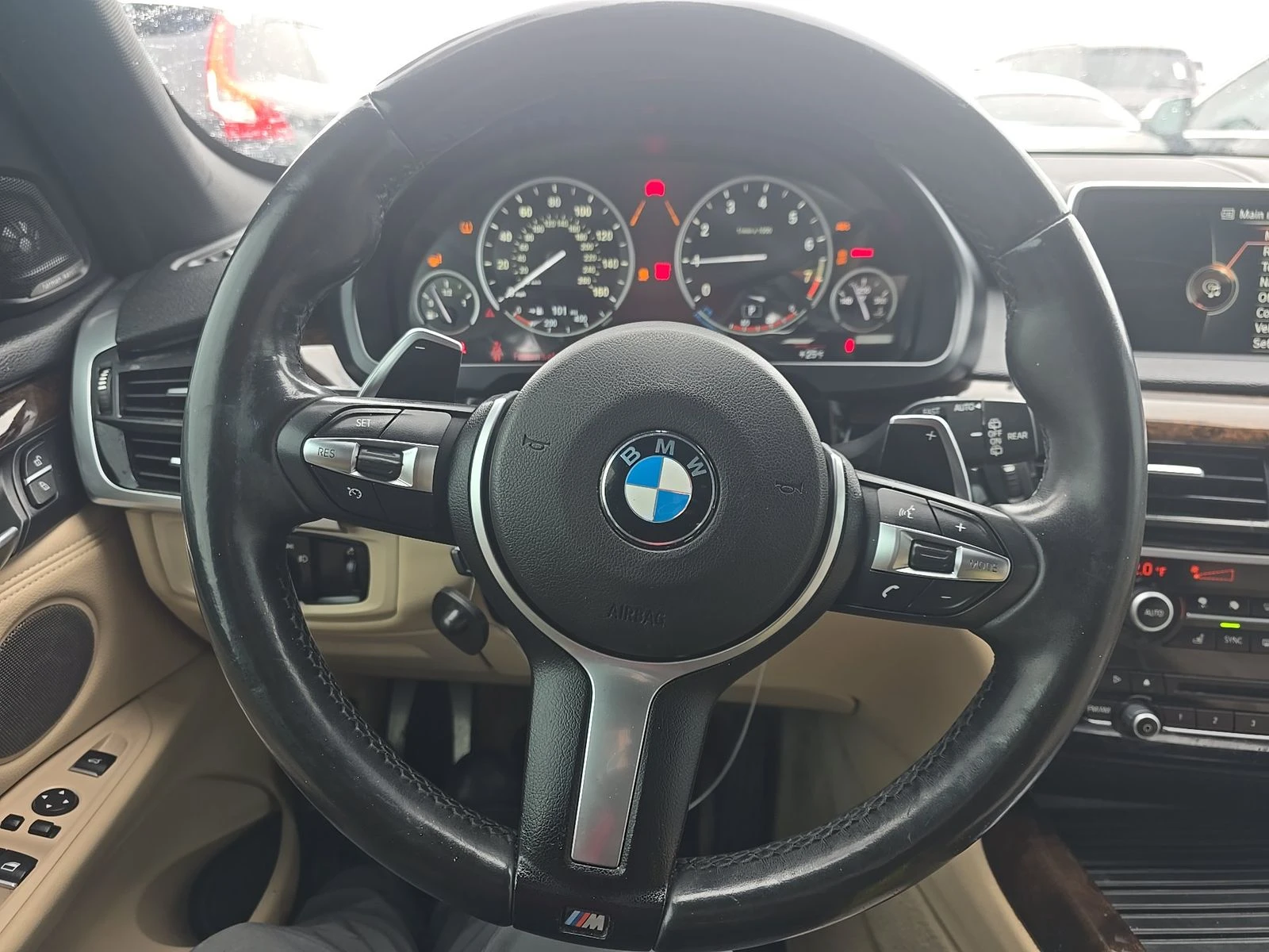 BMW X5 M* SPORT* HARMON* KARDON* ХЕДЪП* КАМЕРА* КЕЙЛЕС* , снимка 8 - Автомобили и джипове - 53912238