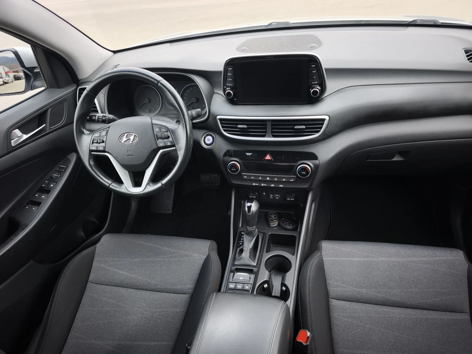 Hyundai Tucson 1.6CRDI X-PRIME FULL SERVICE NEW !!!, снимка 8 - Автомобили и джипове - 54082438