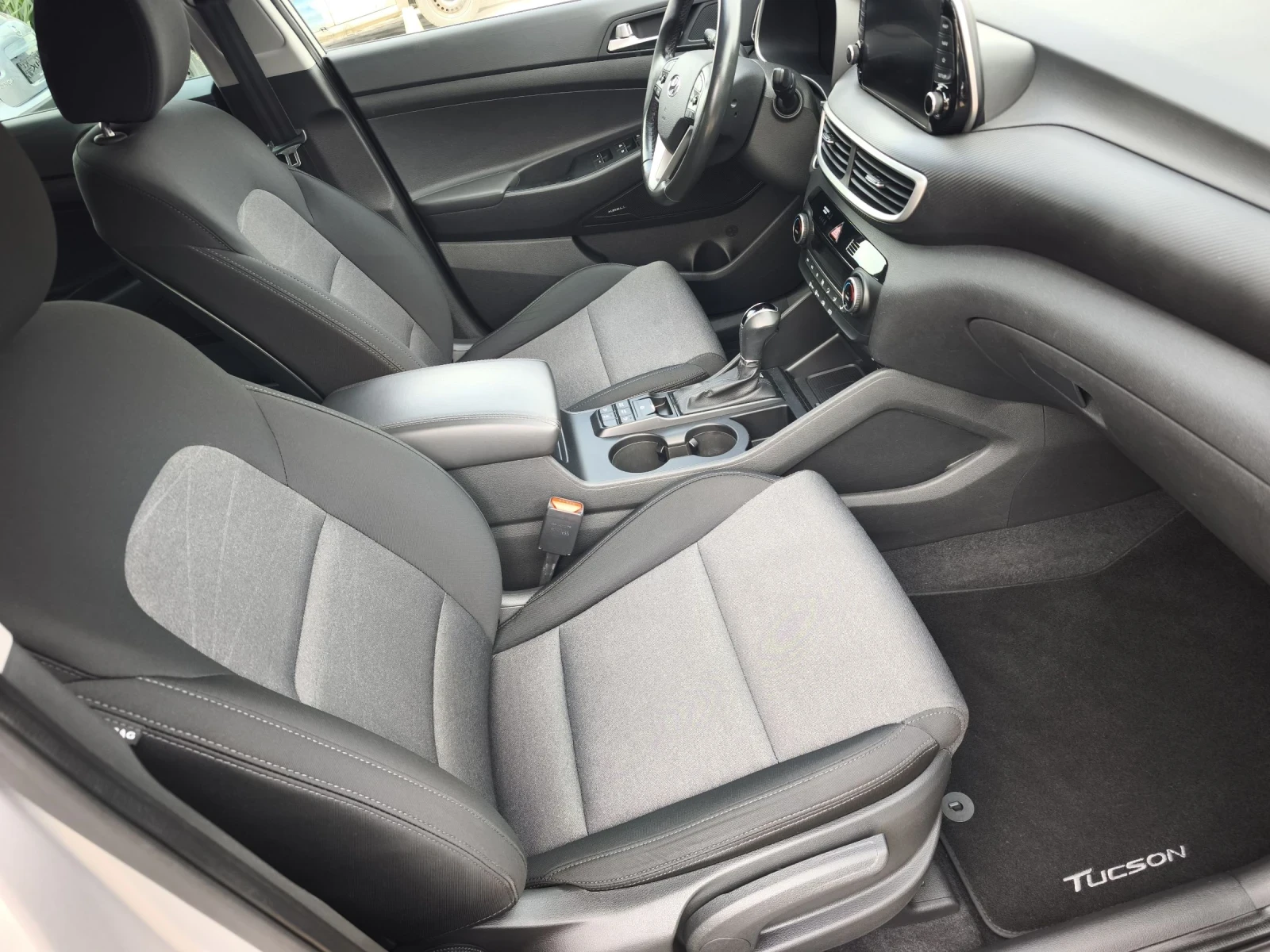 Hyundai Tucson 1.6CRDI X-PRIME FULL SERVICE NEW !!!, снимка 11 - Автомобили и джипове - 54082438