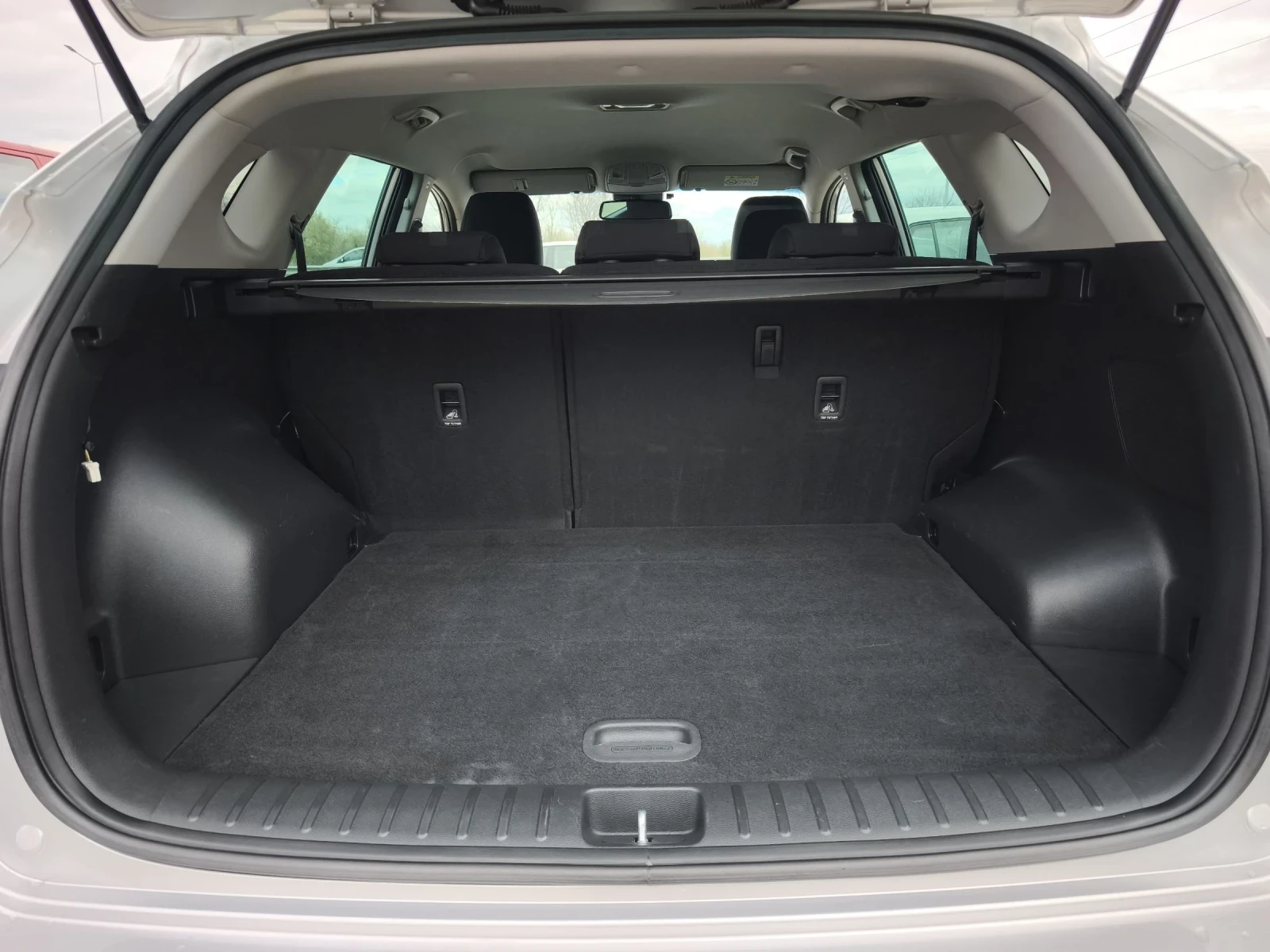 Hyundai Tucson 1.6CRDI X-PRIME FULL SERVICE NEW !!!, снимка 13 - Автомобили и джипове - 54082438