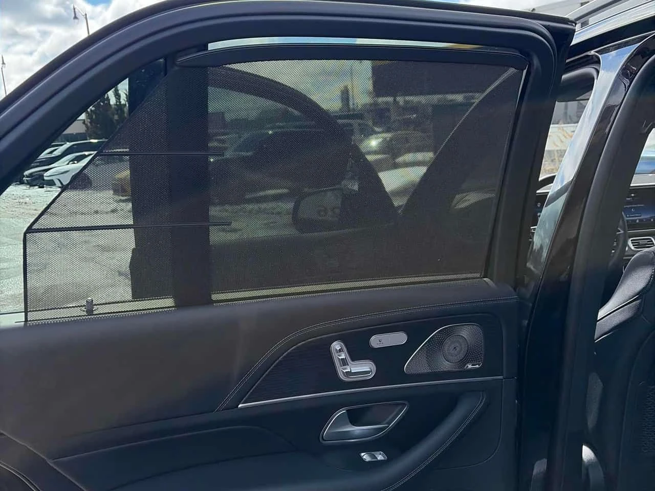 Mercedes-Benz GLE 350 4MATIC SUV/HUD/ПАНОРАМА/360/ОБДУХВАНЕ, снимка 14 - Автомобили и джипове - 54161133