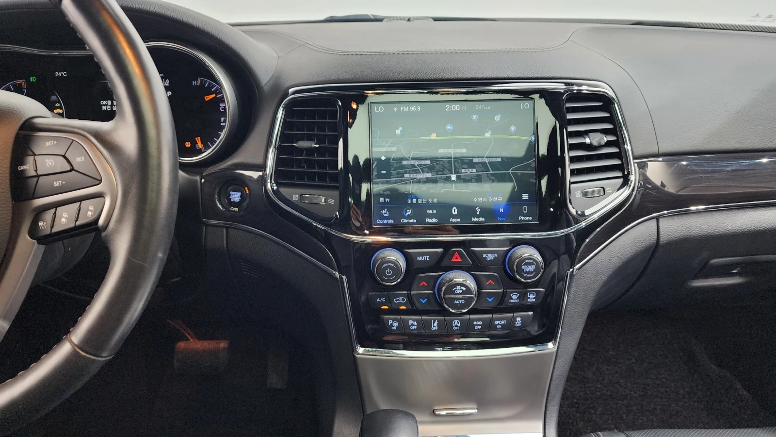 Jeep Grand cherokee OVERLAND, снимка 9 - Автомобили и джипове - 54566632