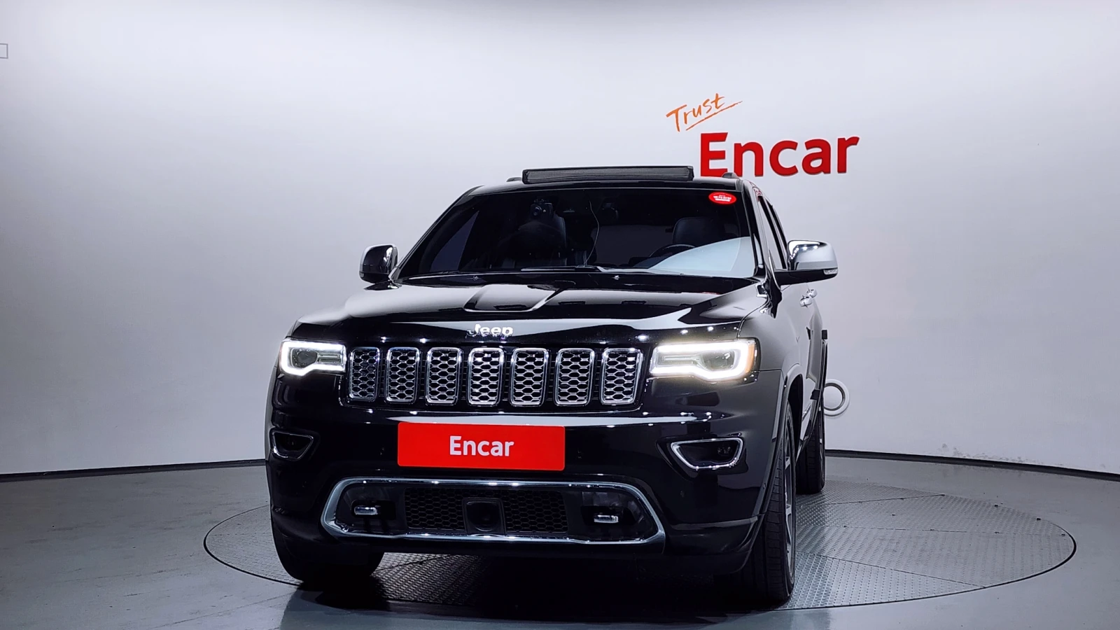 Jeep Grand cherokee OVERLAND, снимка 3 - Автомобили и джипове - 54566632