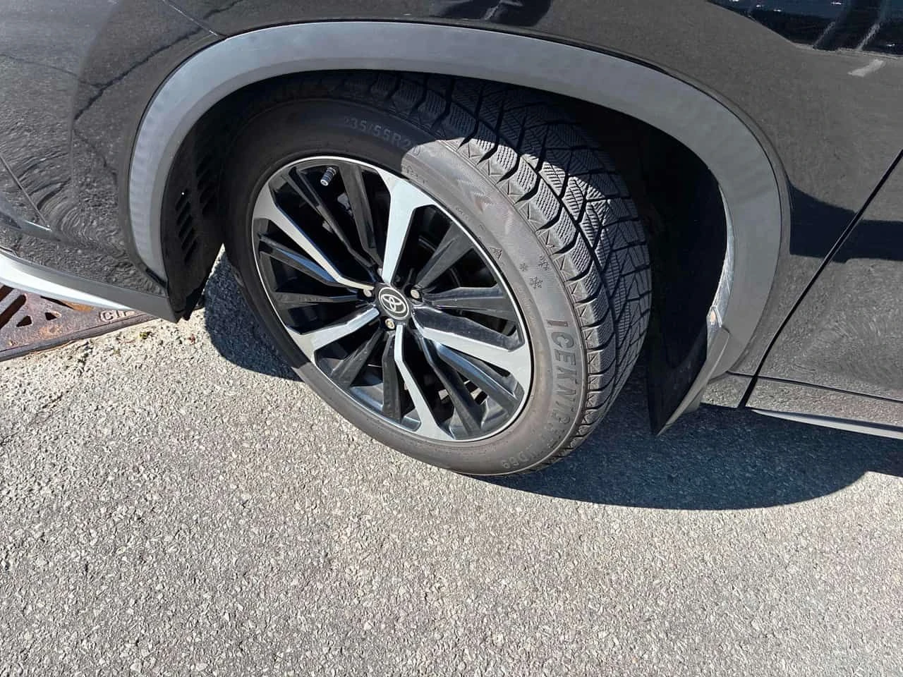 Toyota Highlander | XSE | ПОДГРЕВ | DISTRONIC | CARFAX | , снимка 7 - Автомобили и джипове - 54713392
