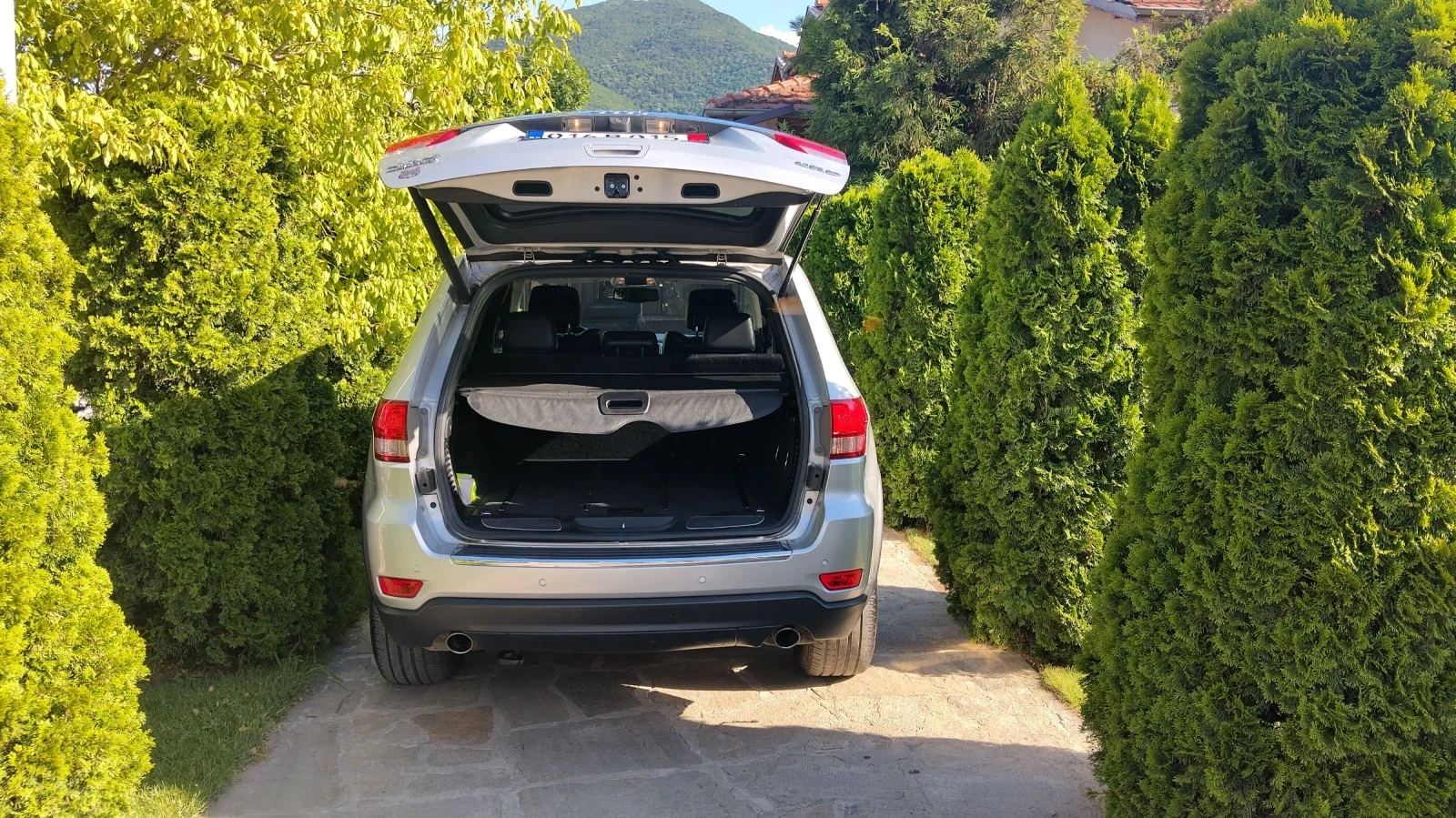 Jeep Grand cherokee, снимка 9 - Автомобили и джипове - 54919024