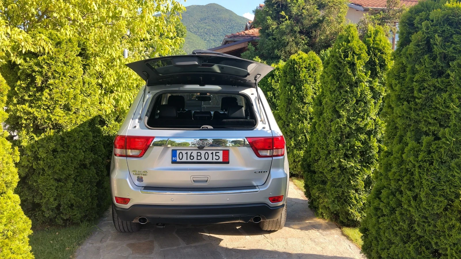 Jeep Grand cherokee, снимка 8 - Автомобили и джипове - 54919024