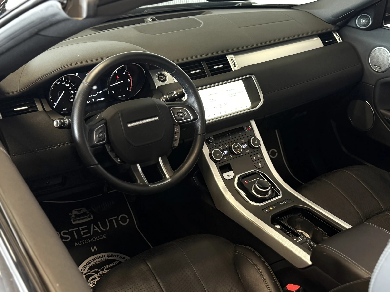 Land Rover Range Rover Evoque 2.0 TD4 SE DYMANIC SPORT KEYLESS MERIDIAN CAMERA , снимка 10 - Автомобили и джипове - 55088615