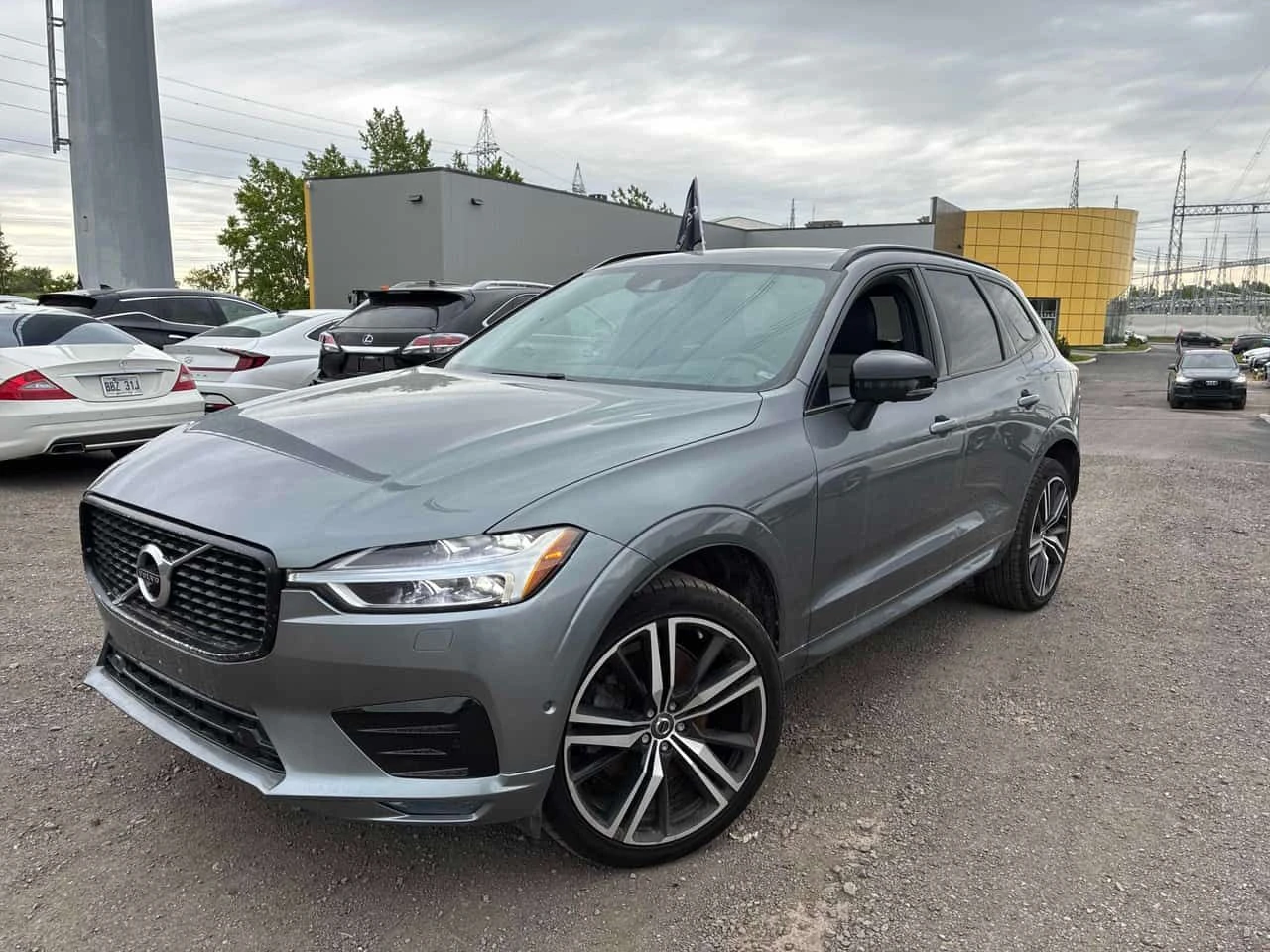 Volvo XC60 * R Design * АВТОКРЕДИТ БЕЗ ПЪРВОНАЧАЛНА ВНОСКА* 