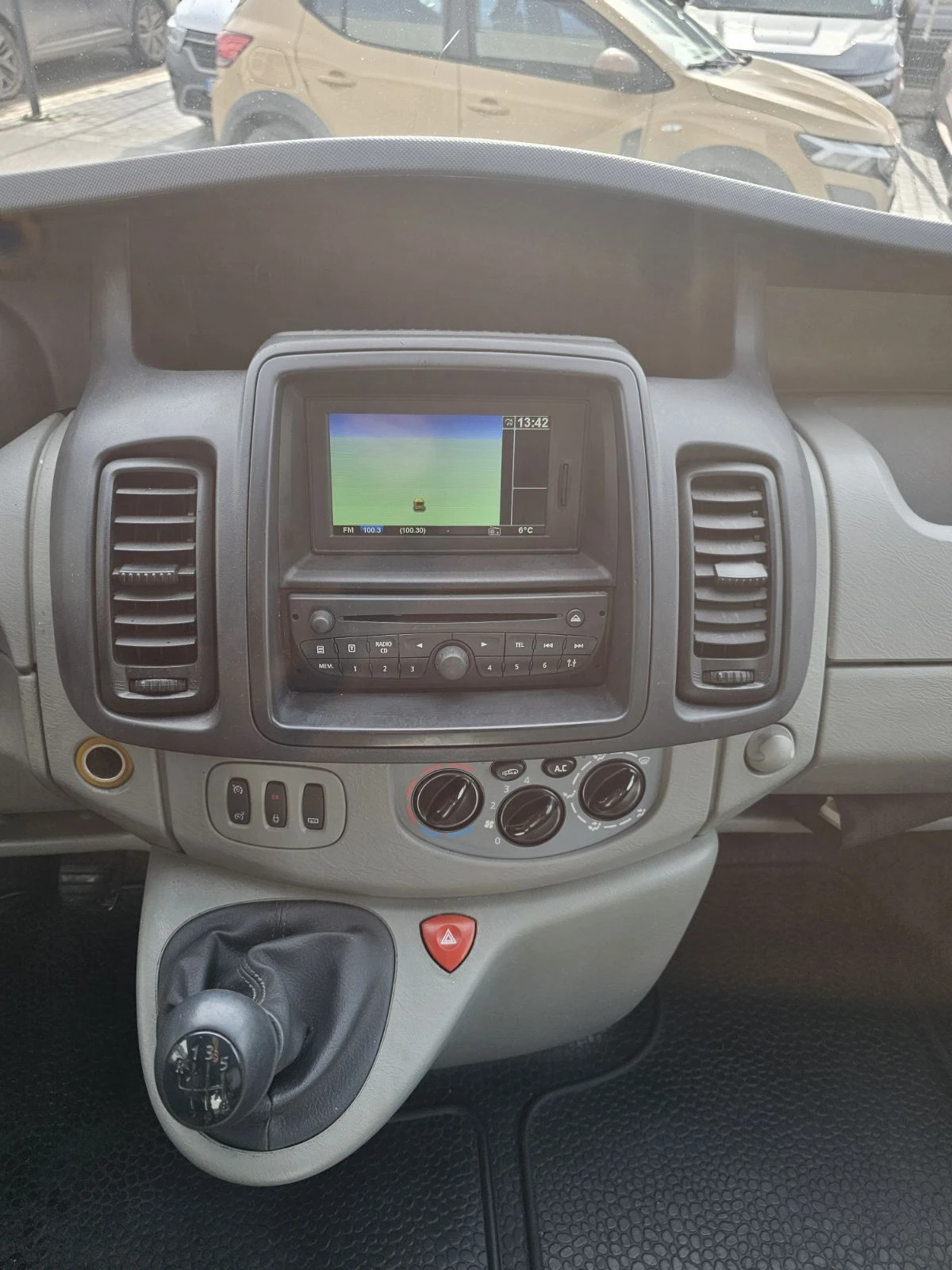 Renault Trafic 2.0 dCi 115 hp - изображение 9