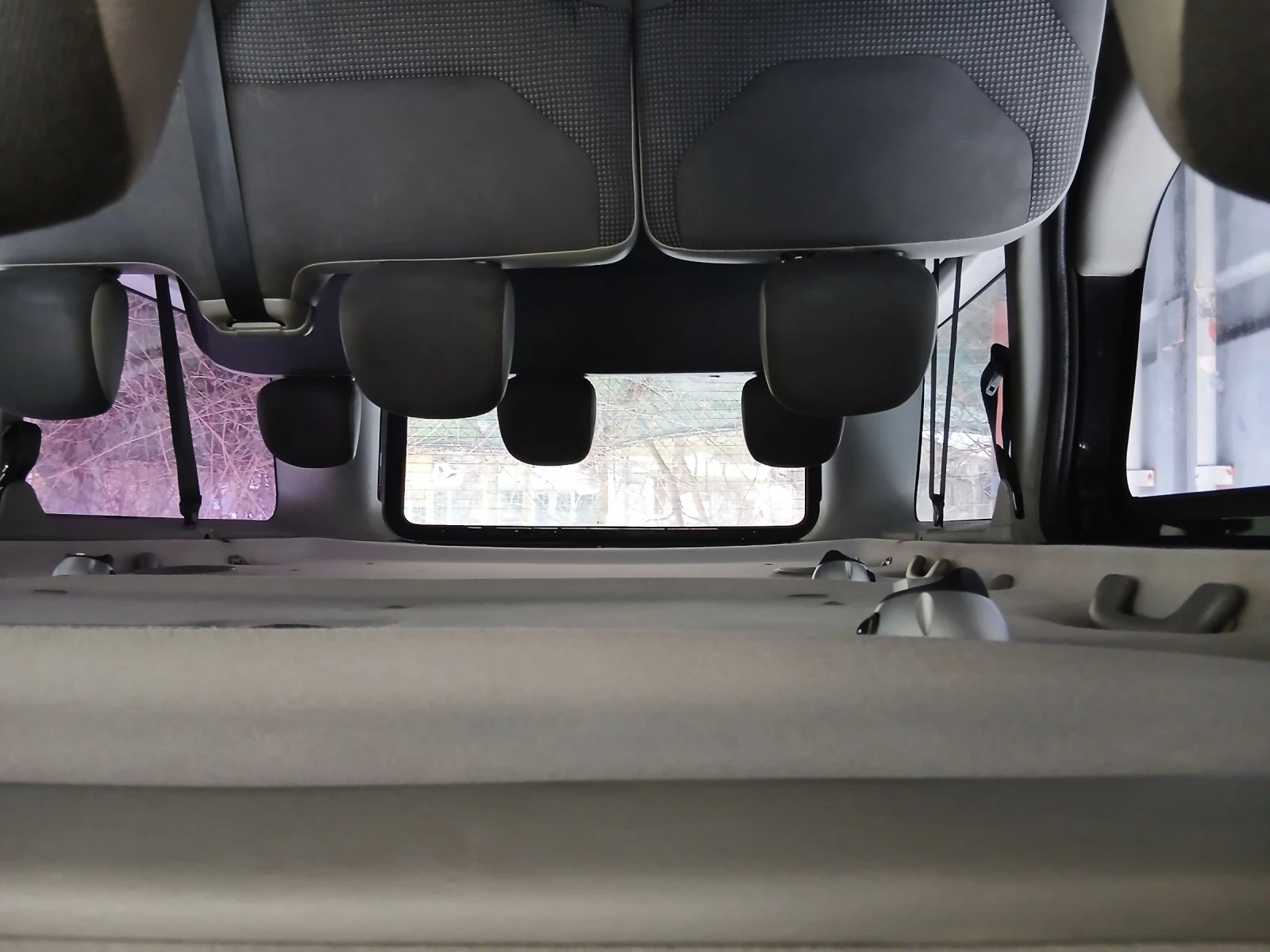 Opel Vivaro 2.5cdi, снимка 5 - Бусове и автобуси - 53733499