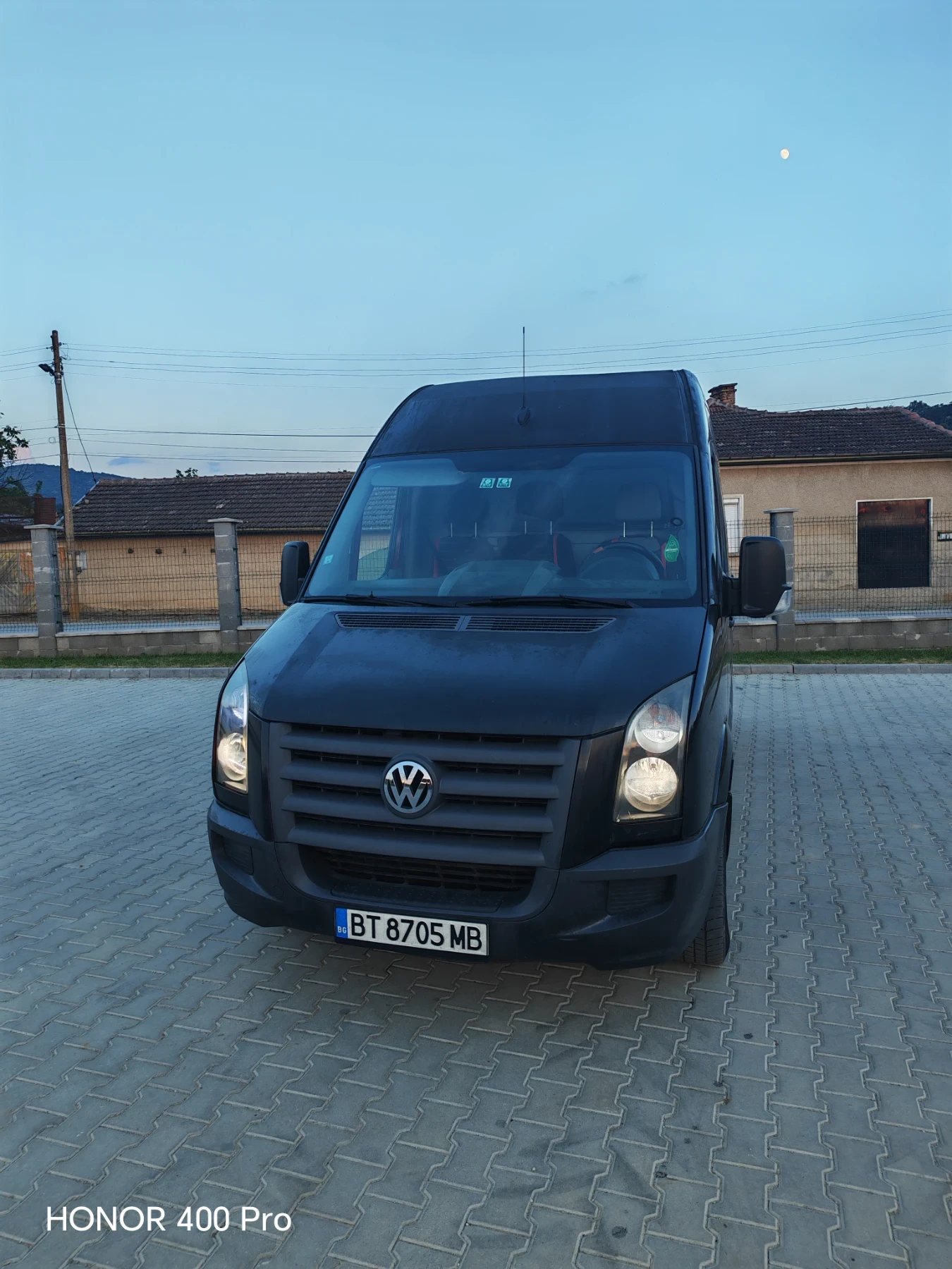 VW Crafter Средна база