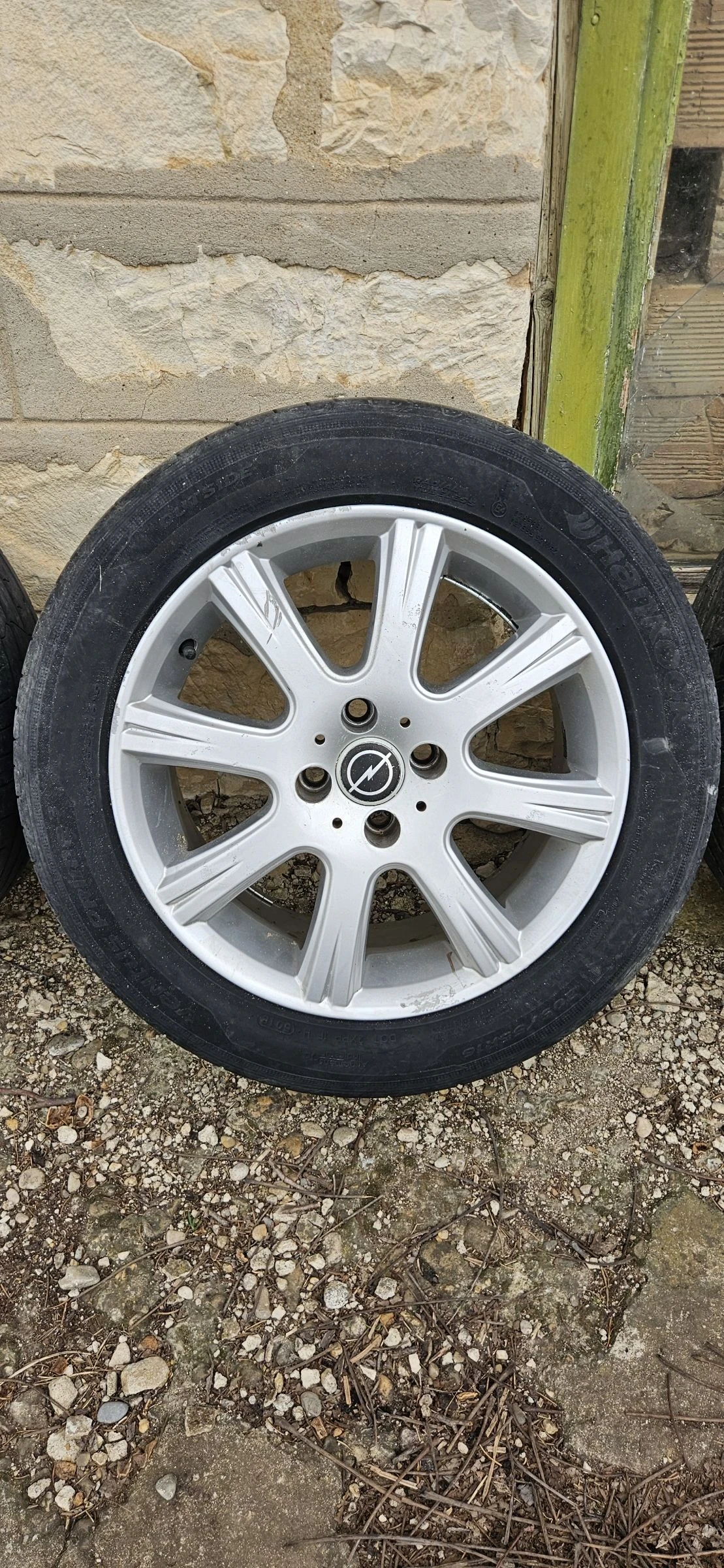    205/55R16 | Mobile.bg   4