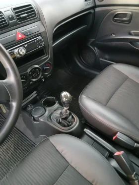 Kia Picanto 1.0i / GAS, снимка 11