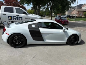 Audi R8 * 4.2L* CARFAX* АВТОКРЕДИТ БЕЗ ПЪРВОНАЧАЛНА ВНОСКА, снимка 17