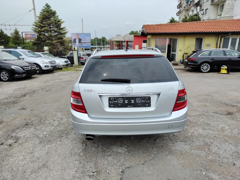 Mercedes-Benz C 220, снимка 5 - Автомобили и джипове - 45823889