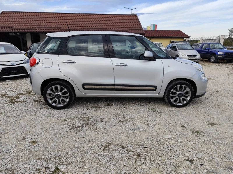 Fiat 500L 1.3 дизел Автомат, снимка 4 - Автомобили и джипове - 47459337