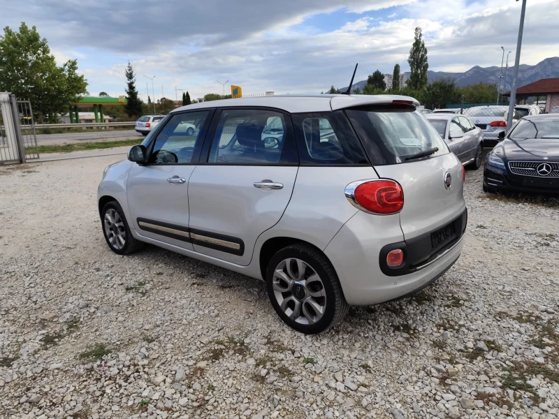 Fiat 500L 1.3 дизел Автомат, снимка 8 - Автомобили и джипове - 47459337