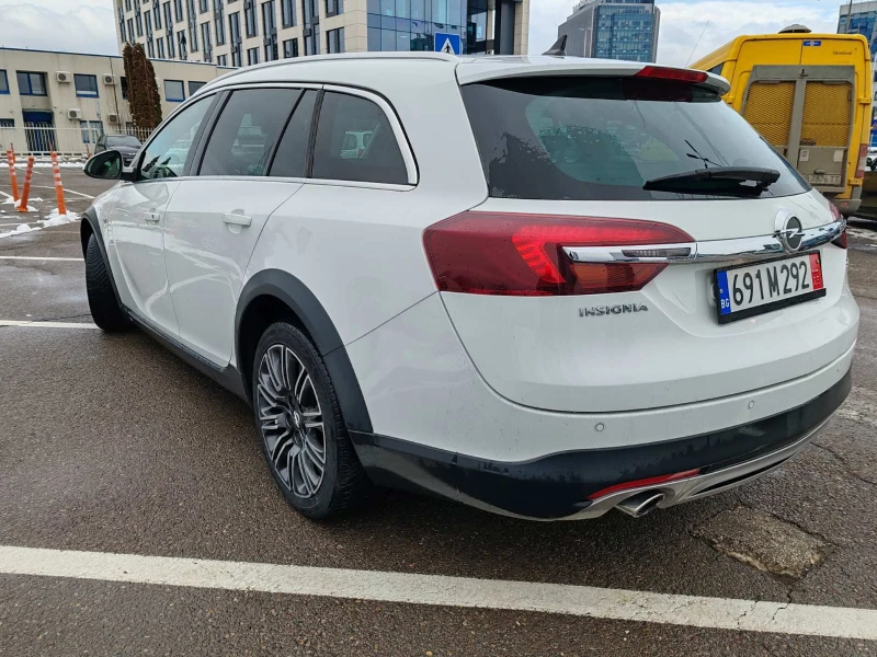 Opel Insignia 2.0 CDTI 4X4 163h, снимка 3 - Автомобили и джипове - 49435241