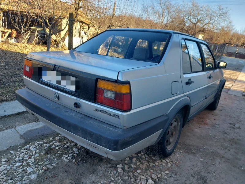 VW Jetta, снимка 5 - Автомобили и джипове - 52244390