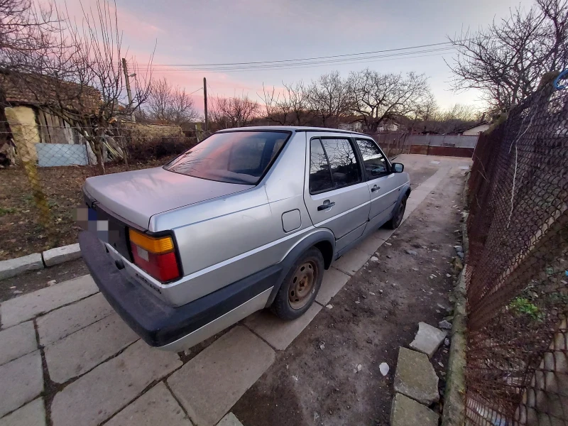 VW Jetta, снимка 15 - Автомобили и джипове - 52244390