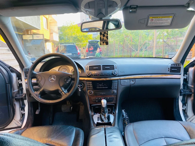Mercedes-Benz E 280, снимка 2 - Автомобили и джипове - 52397458