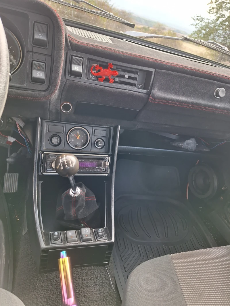 Lada 2105, снимка 5 - Автомобили и джипове - 52265673